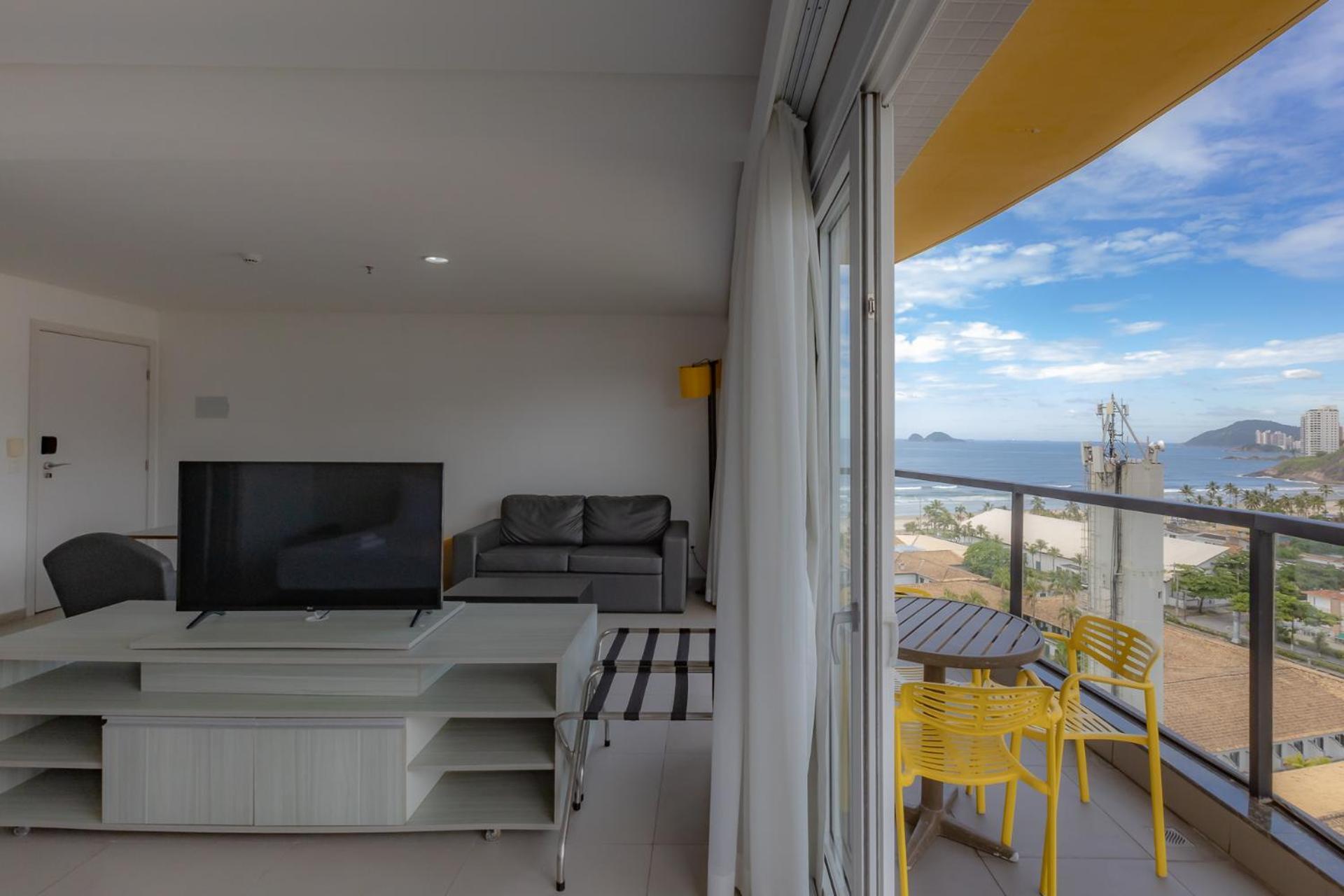 Triple Room with Bath